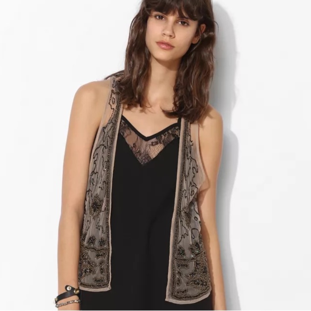 Beaded vest - Picture 5 of 5
